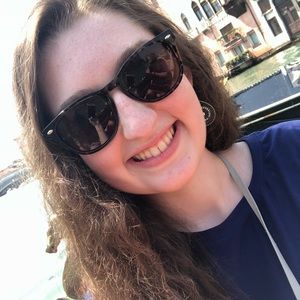 Meet your Posher, Ansley